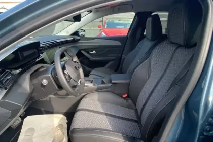 Photo 9 Peugeot 308  SW Hybrid 145 e-DCS6