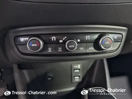 Photo 21 Opel Crossland  1.2 Turbo 130 ch BVA6 Elegance