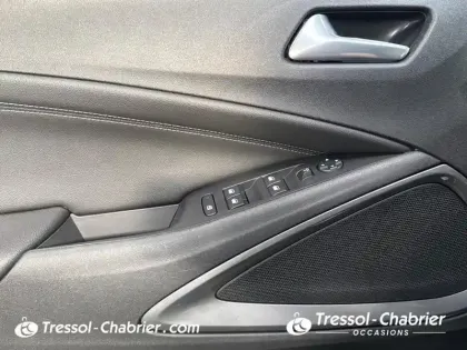 Photo 19 Opel Crossland  1.2 Turbo 130 ch BVA6 Elegance