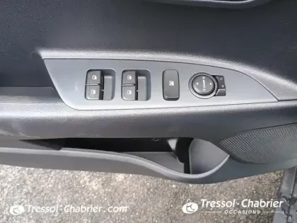 Photo 19 Kia Stonic  1.0 T-GDi 100 ch DCT7 Active