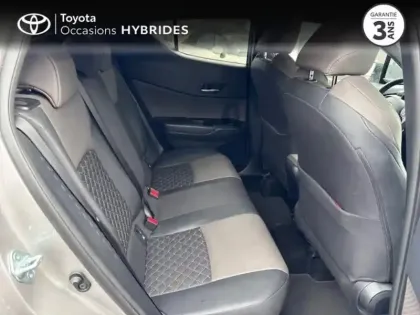 Photo 6 Toyota C-HR  122h Distinctive 2WD E-CVT RC18