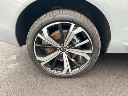 Photo 10 Volvo Xc60  T6 Hybride Rechargeable 350ch Ultra Style Dark Geartronic 8 AWD