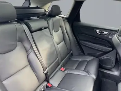 Photo 9 Volvo Xc60  T6 Hybride Rechargeable 350ch Ultra Style Dark Geartronic 8 AWD