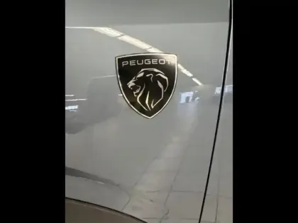 Photo 6 Peugeot 3008  Hybride Rechargeable Plug-in 195ch GT e-DCS7