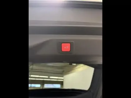 Photo 8 Peugeot 3008  Hybride Rechargeable Plug-in 195ch GT e-DCS7