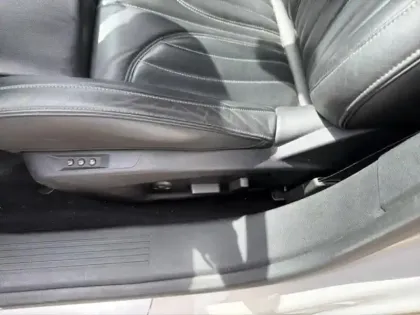 Photo 12 DS DS 4 Gén. II Ph1 NG Performance Line + 5