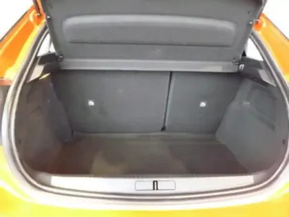 Photo 8 Opel Corsa  -e 136ch Elegance