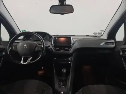 Photo 10 Peugeot 208  1.2 PureTech 110ch Allure S&S EAT6 5cv 5p