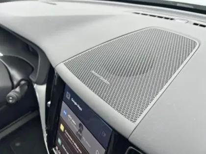 Photo 13 Volvo Xc60  T6 Hybride Rechargeable 350ch Plus Style Dark Geartronic 8 AWD