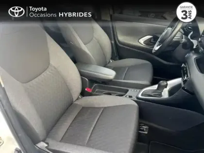 Photo 8 Toyota Yaris  116h France Business 5p