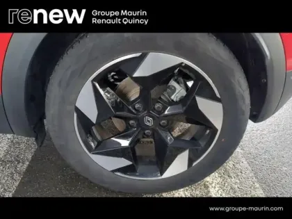 Photo 8 Renault Captur  1.6 E-Tech full hybrid 145ch Techno