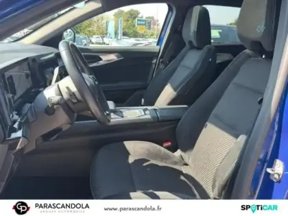 Photo 8 Renault Austral  1.2 E-Tech full hybrid 200ch Iconic esprit Alpine