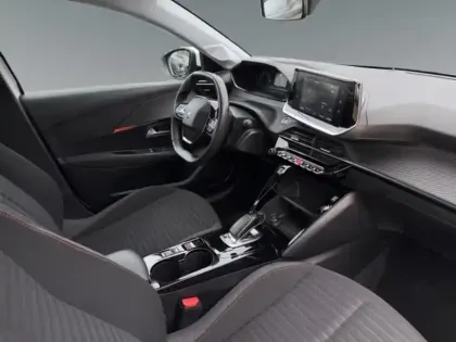 Photo 14 Peugeot 208  e- 136ch Active