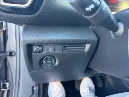 Photo 13 Citroën C4  PureTech 130ch S&S Feel Pack EAT8