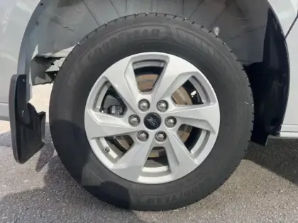 Photo 8 Ford Custom Gén. II Ph1 Limited 1