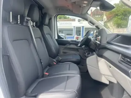 Photo 25 Ford Custom Transit  Fg 320 L1H1 2.0 EcoBlue 110ch Trend
