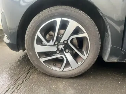 Photo 10 Peugeot 108  VTi 72 Allure S&S 85g 5p