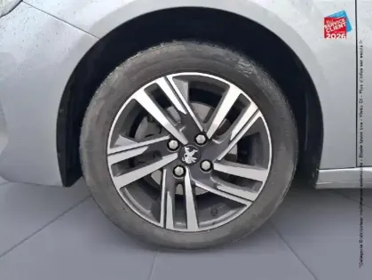 Photo 9 Peugeot 208  1.2 PureTech 100ch S&S Allure EAT8