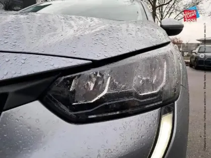 Photo 12 Peugeot 208  1.2 PureTech 100ch S&S Allure EAT8