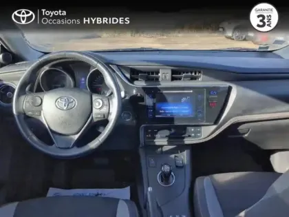 Photo 7 Toyota Auris  HSD 136h Design