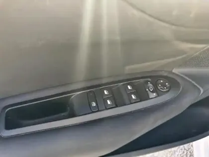 Photo 11 Citroën C4  PureTech 110ch Millenium