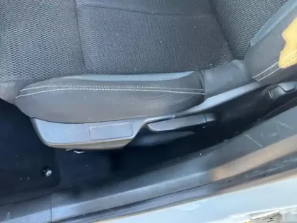 Photo 12 Citroën C4  PureTech 110ch Millenium