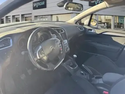 Photo 7 Citroën C4  PureTech 110ch Millenium