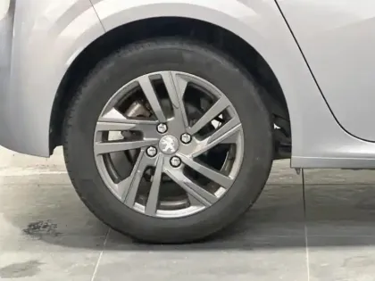 Photo 10 Peugeot 208  1.2 PureTech 100ch S&S Style 118g