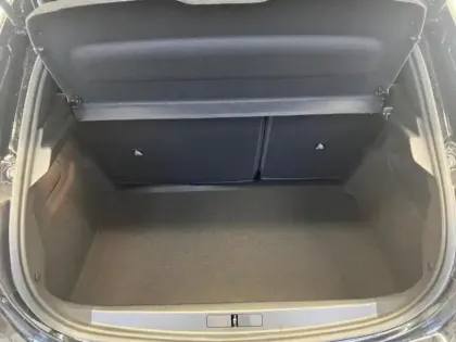 Photo 10 Peugeot 208  1.2 Hybrid 145ch GT e-DCS6