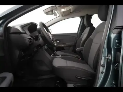 Photo 14 Dacia Jogger  1.6 hybrid 140ch Extreme 7 places -24