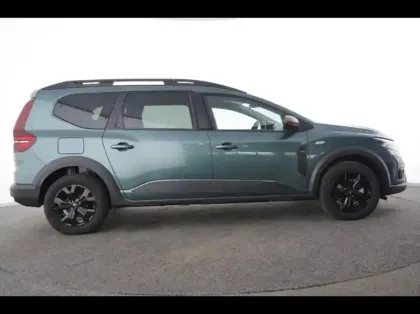 Photo 5 Dacia Jogger  1.6 hybrid 140ch Extreme 7 places -24