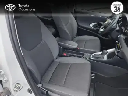 Photo 5 Toyota Yaris  116h Dynamic 5p MC24