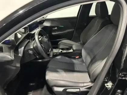 Photo 8 Peugeot 208  e- 136ch Allure Pack