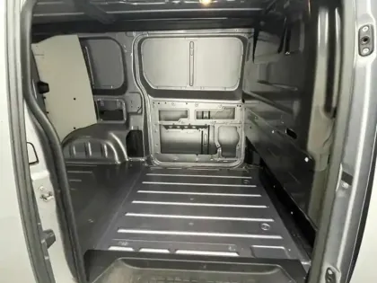 Photo 5 Peugeot Expert  Fg M 2.0 BlueHDi 145ch S&S Pack Asphalt EAT8