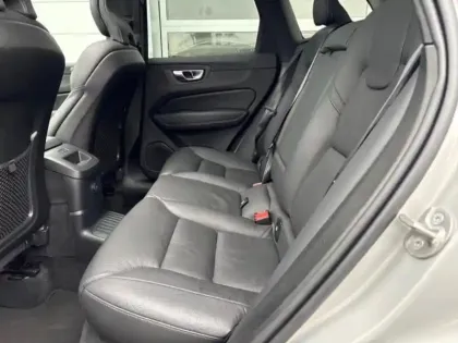 Photo 9 Volvo Xc60  T6 Hybride Rechargeable 253 + 145ch Ultra Style Chrome Geartronic 8 AWD