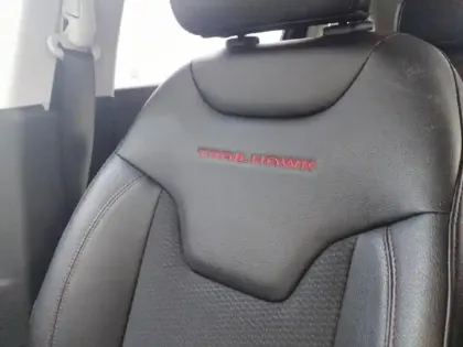 Photo 13 Jeep Compass  1.3 Turbo T4 240ch PHEV 4xe Trailhawk AT6 eAWD