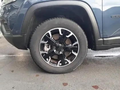 Photo 10 Jeep Compass  1.3 Turbo T4 240ch PHEV 4xe Trailhawk AT6 eAWD