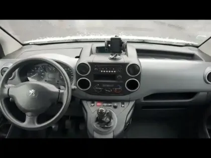 Photo 11 Peugeot Partner  120 L1 1.6 BlueHDi 120 S&S Pack Clim Nav