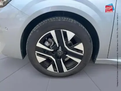 Photo 9 Peugeot 208  1.2 PureTech 100ch S/S Allure GPS Camera Carplay