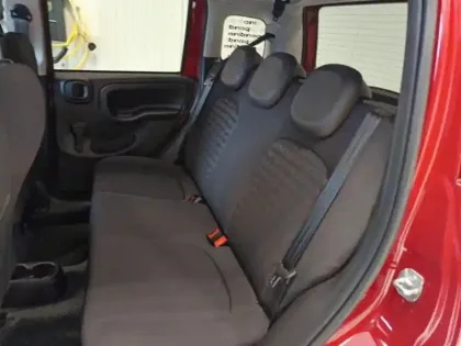 Photo 9 Fiat Panda  Pandina 1.0 65ch BSG S&S Hybrid Cross