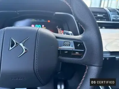 Photo 12 DS DS 7  1.6 Plug-in Hybrid 225ch Edition France