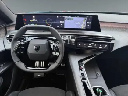 Photo 25 Peugeot 3008  Electrique 210 ch Batterie / 525 AUTONOMIE / ALCANTARA