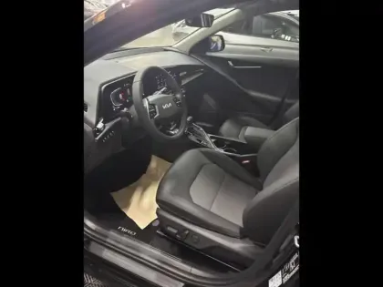 Photo 8 Kia Niro  1.6 GDi 129ch HEV Active DCT6