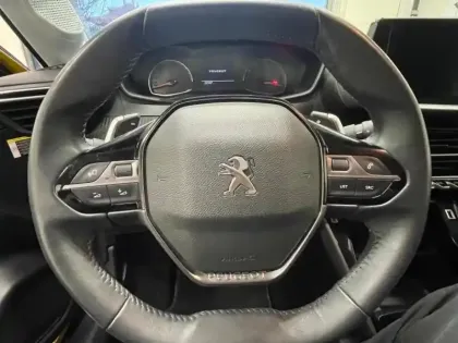 Photo 9 Peugeot 208  1.2 PureTech 100ch S&S Style EAT8