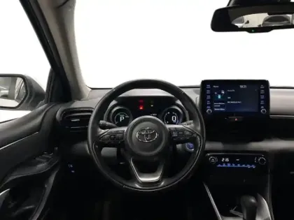 Photo 13 Toyota Yaris  116h Design 5p MY22