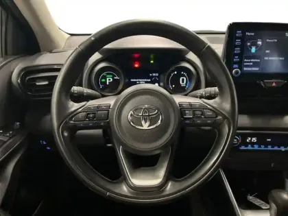 Photo 14 Toyota Yaris  116h Design 5p MY22