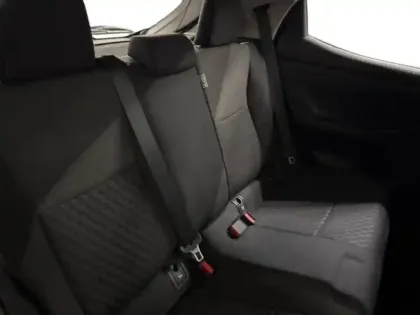 Photo 11 Toyota Yaris  116h Design 5p MY22