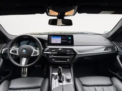 Photo 9 BMW Serie 5 Série 5 Touring 520dA 190ch M Sport Steptronic