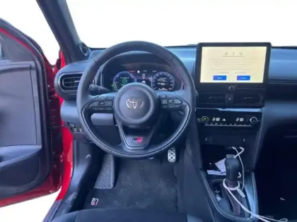 Photo 11 Toyota Yaris  Cross TOYOTA  CROSS 130H 2WD GR SPORT TECHNO MY25