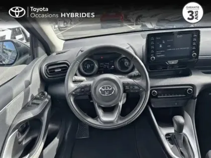 Photo 8 Toyota Yaris  116h Design 5p Pack Confort